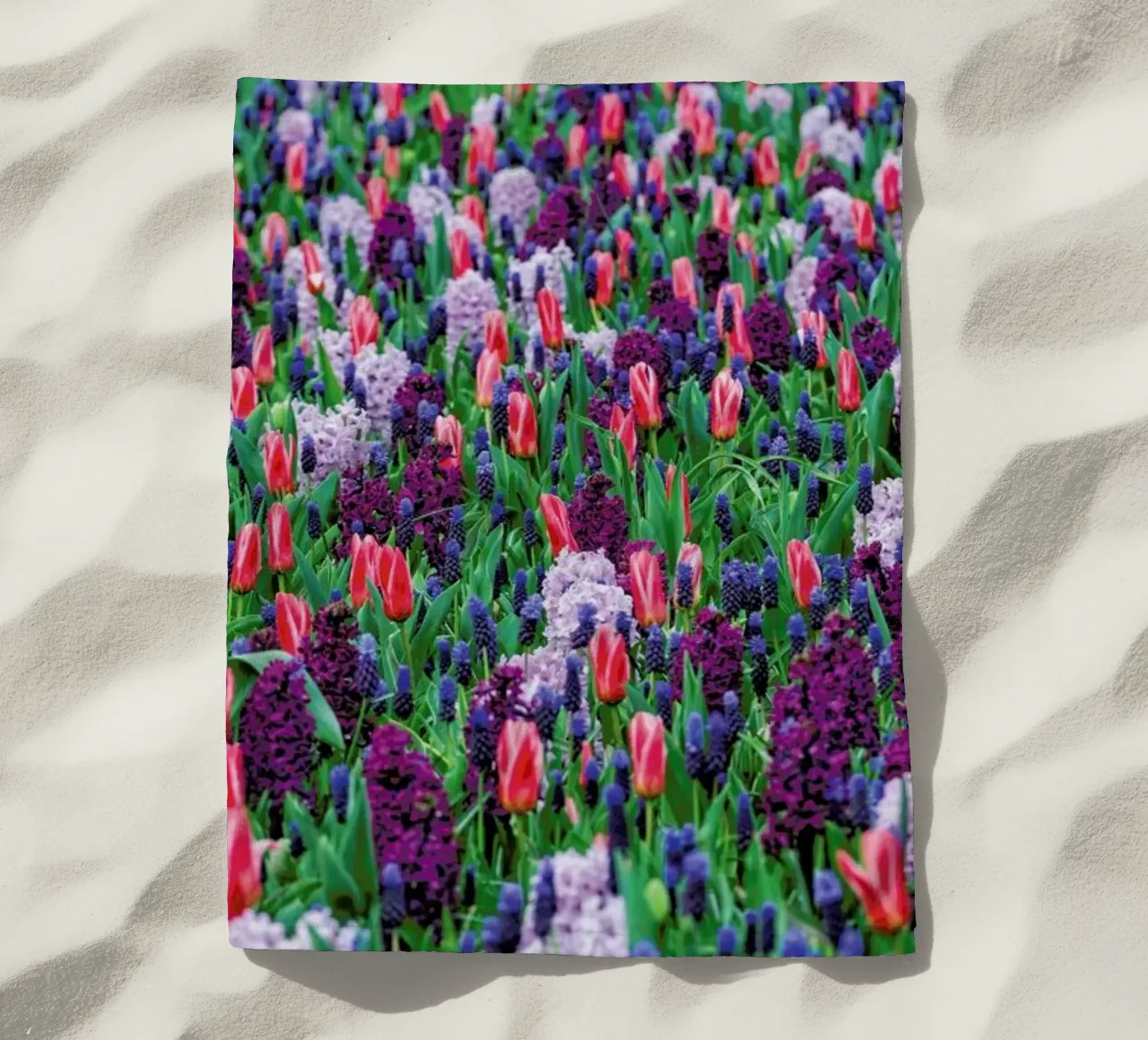 Tulip Field Purple telo mare da Curious Collections by Marielle Leenders