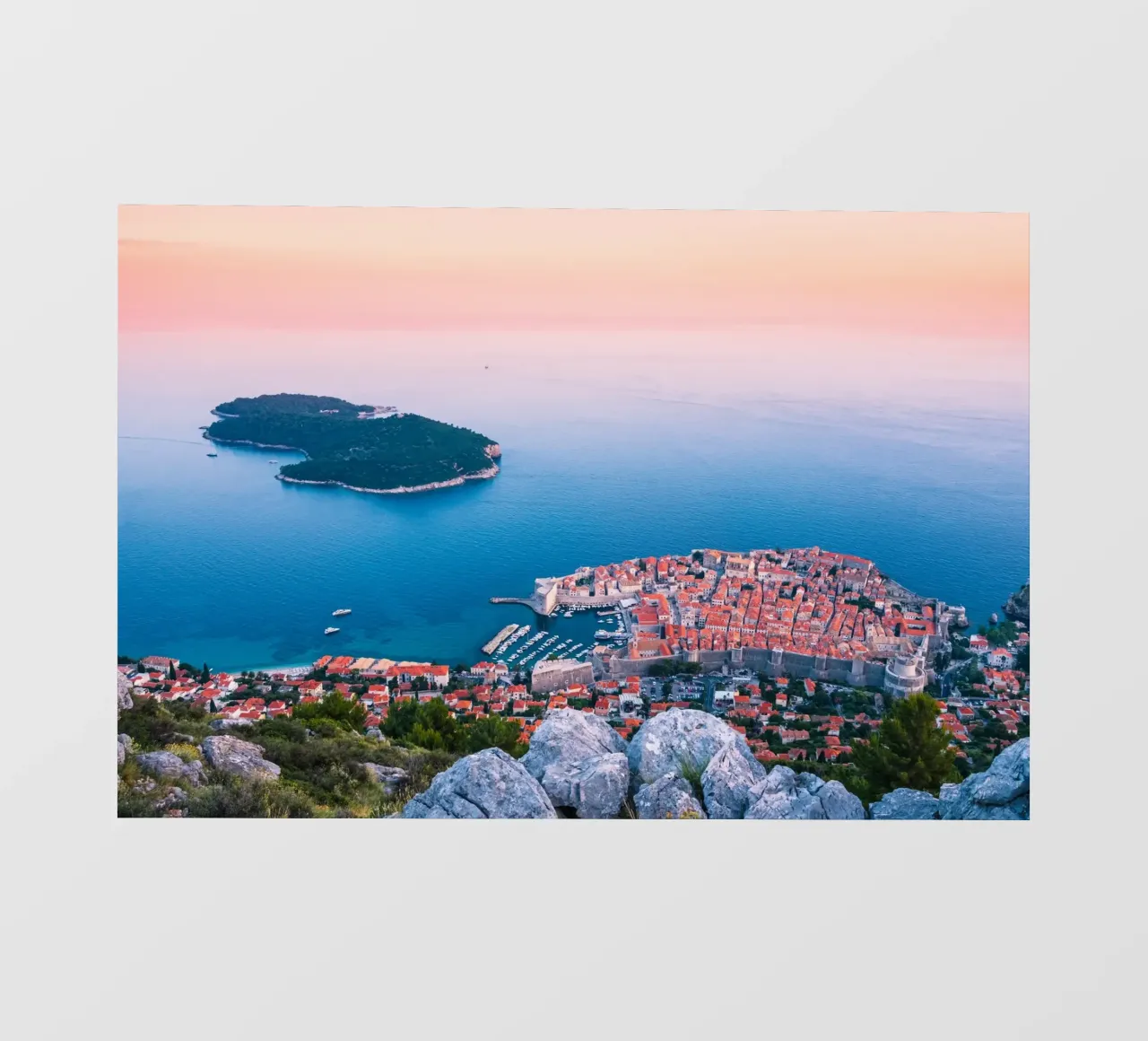 DUBROVNIK 15 pellicola backlit da Tom Uhlenberg