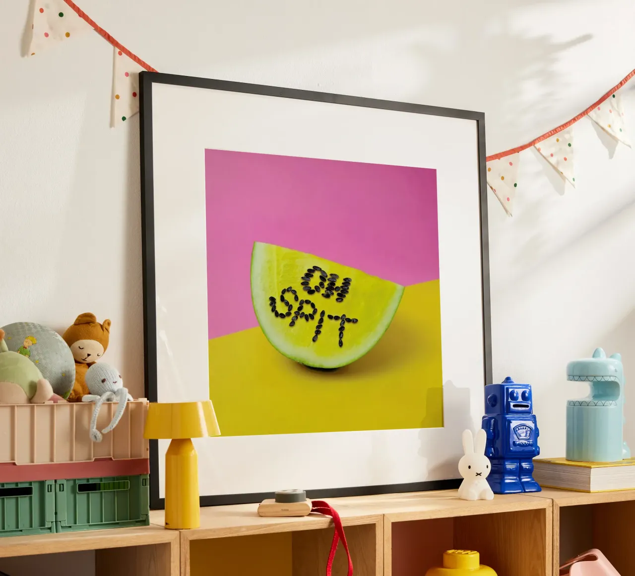 Oh, Spit! poster con telaio in plastica da Juj Winn
