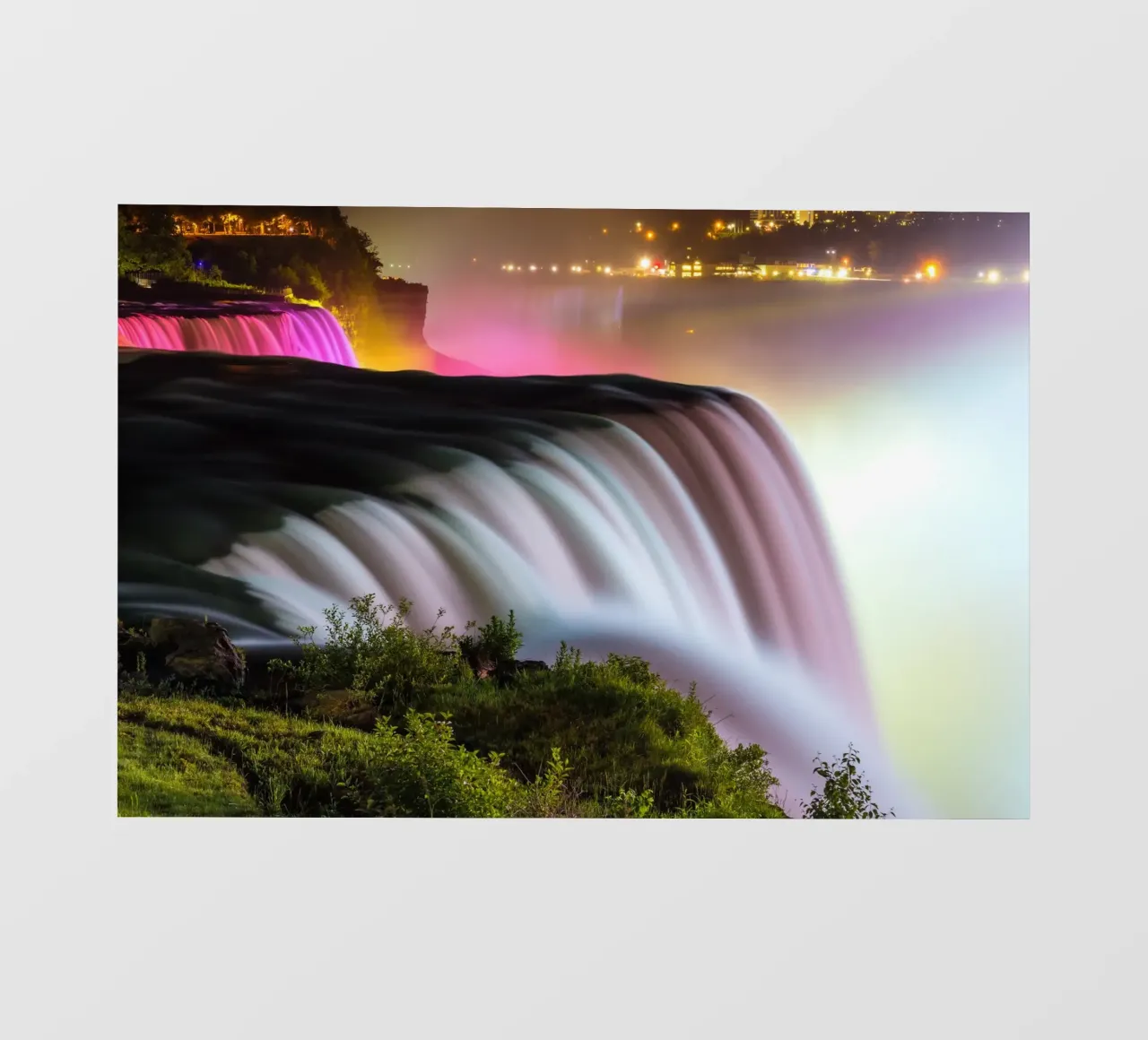 NIAGARA FALLS 11 pellicola backlit da Tom Uhlenberg