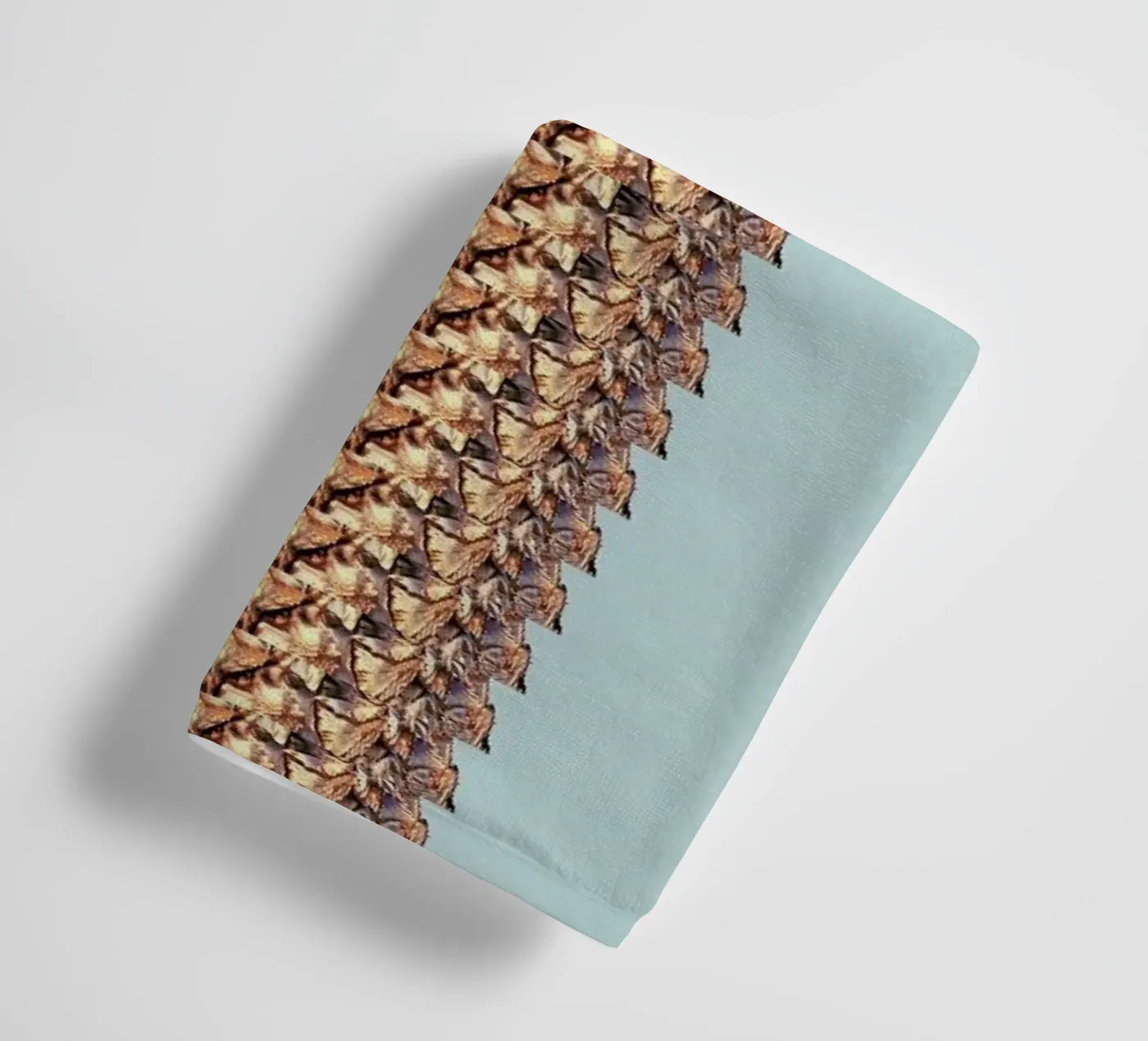 Pineapple towel by Ballack Art House