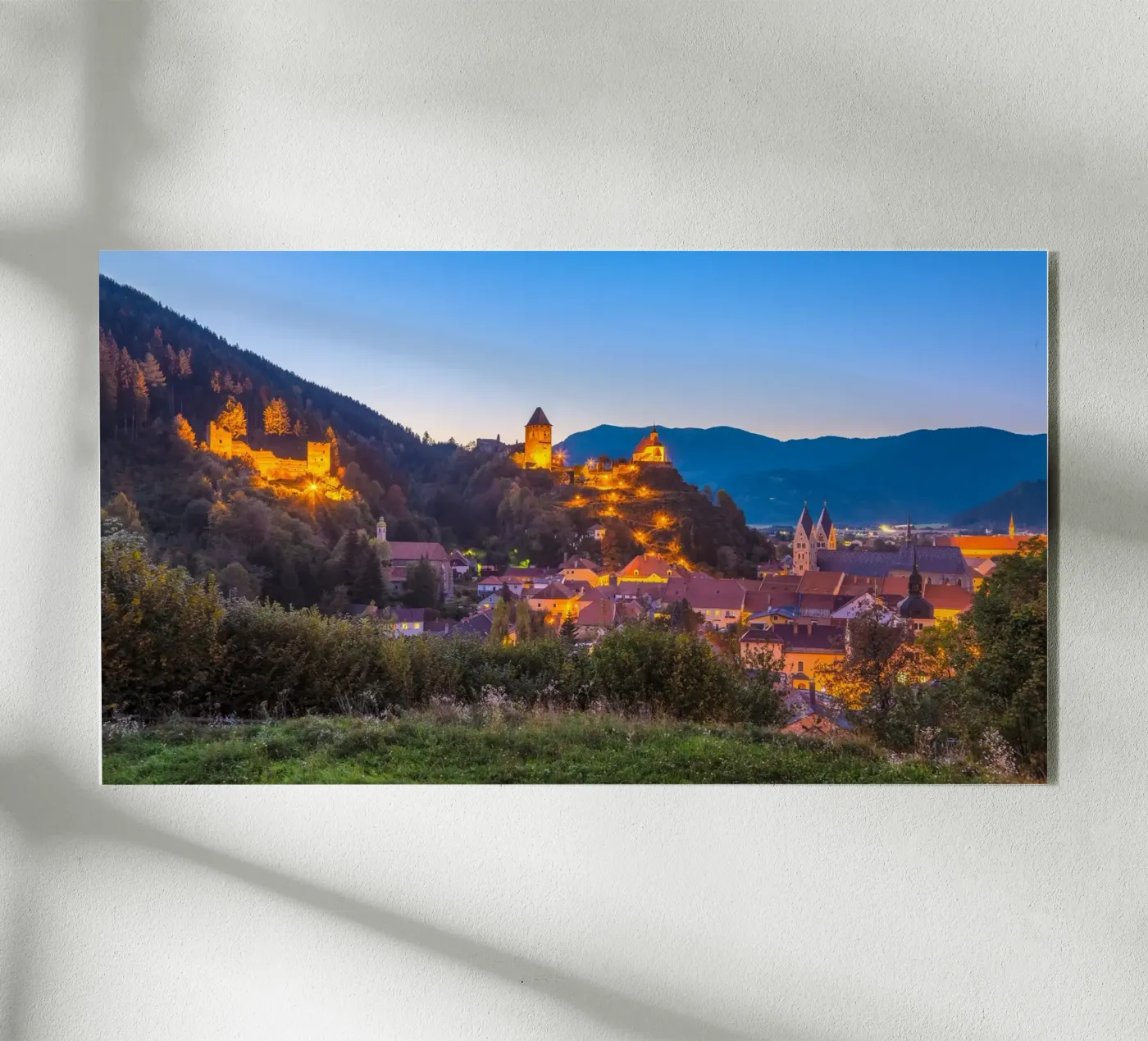 FRIESACH 02 acryl van Tom Uhlenberg