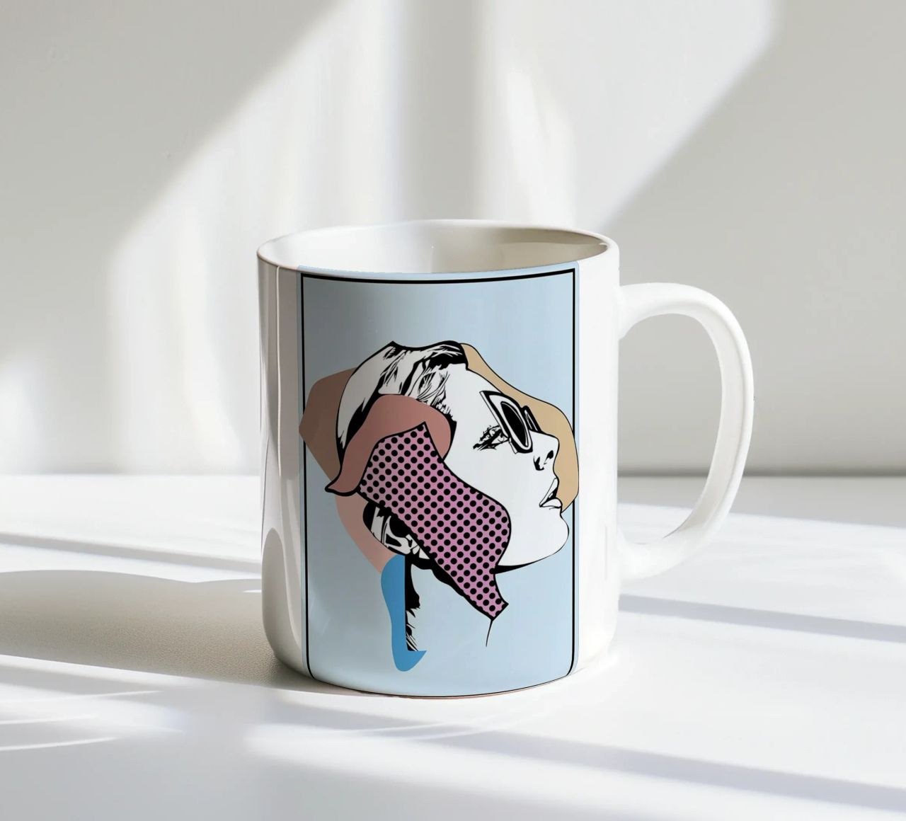 Collaging 1 tazza in ceramica da Marcell Naubert