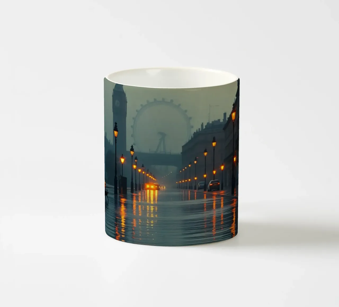 Serata di pioggia lungo la passeggiata sul fiume a Londra tazza in ceramica da DesignDoodle