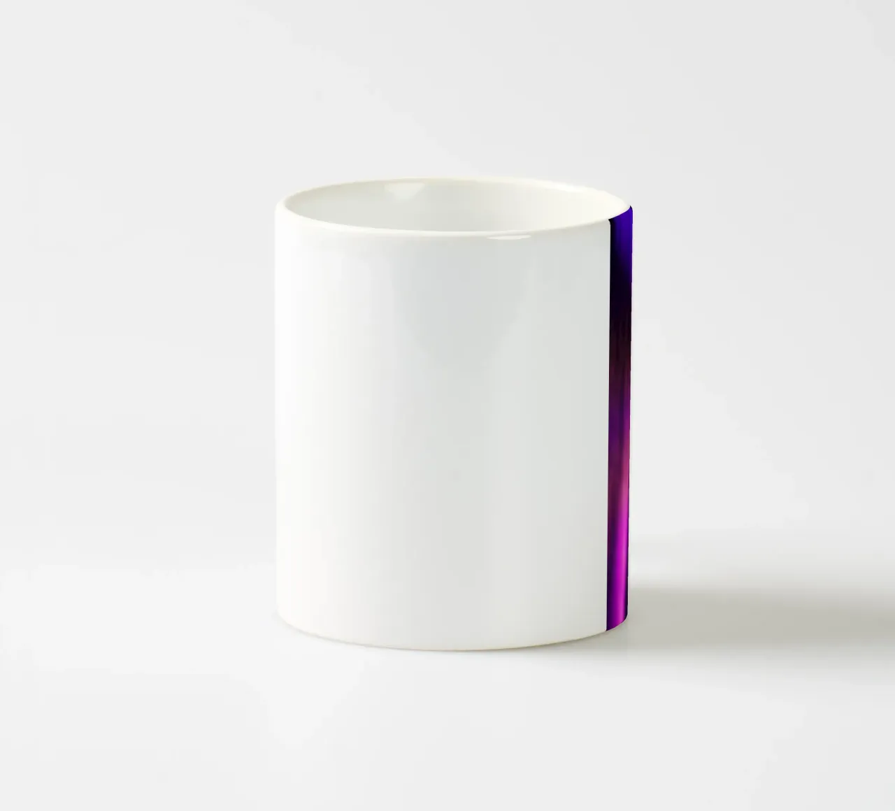 Violette tazza in ceramica da Flo Klein