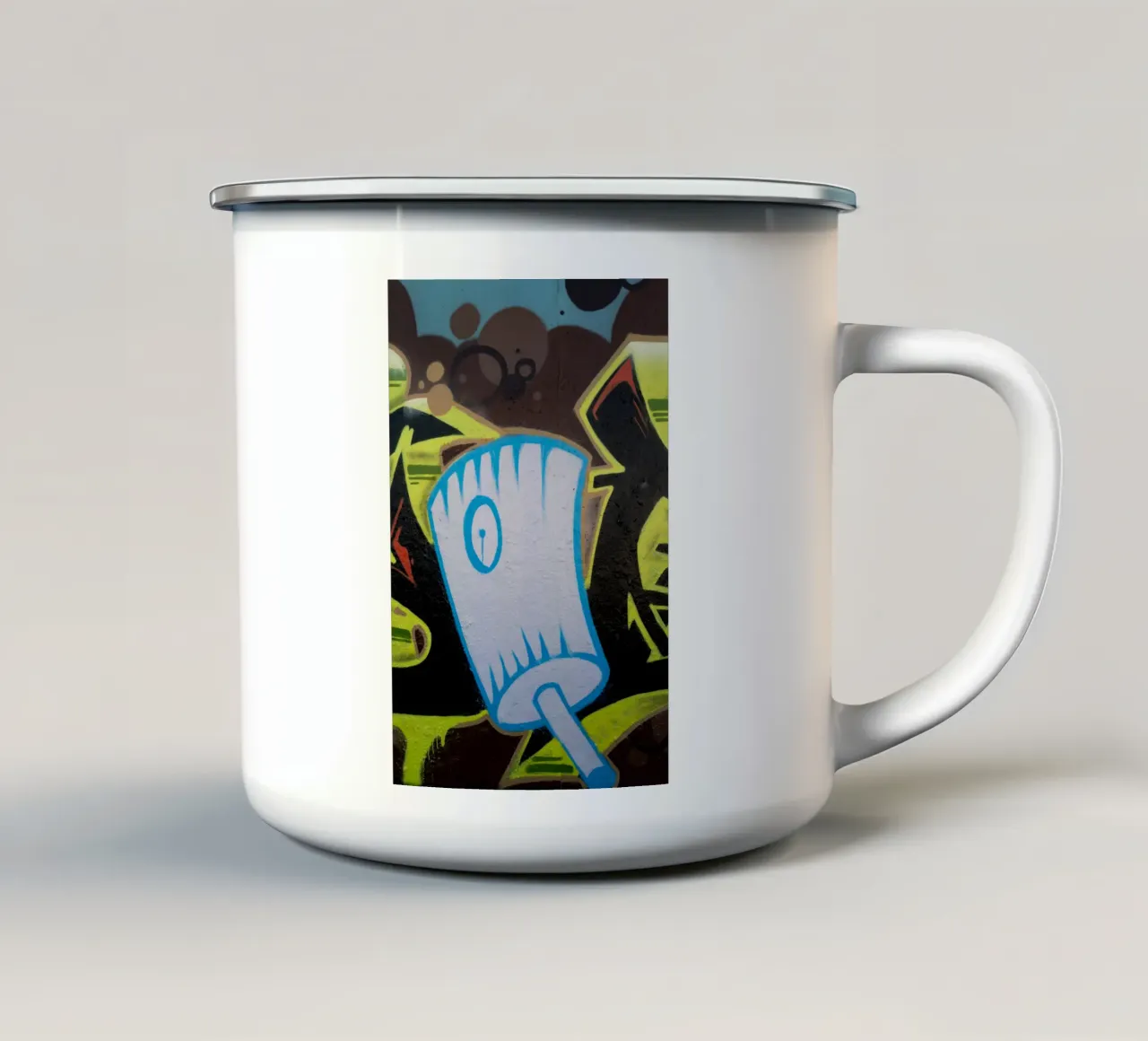 Graffiti Cap tazza in smalto da Flo Klein