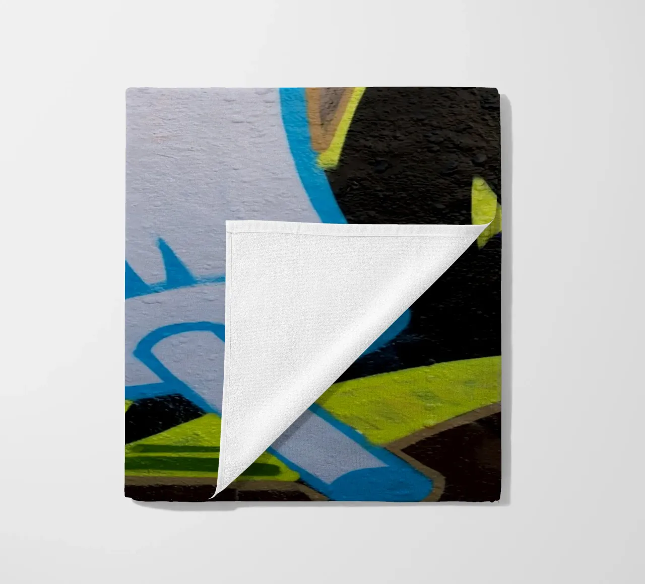 Graffiti Cap telo mare da Flo Klein