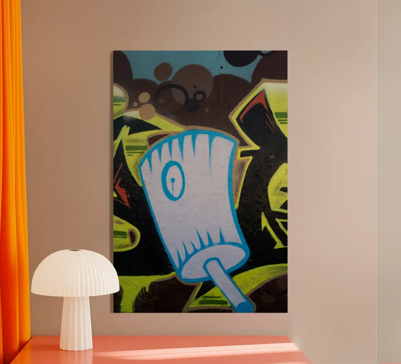 Graffiti Cap plexiglass da Flo Klein