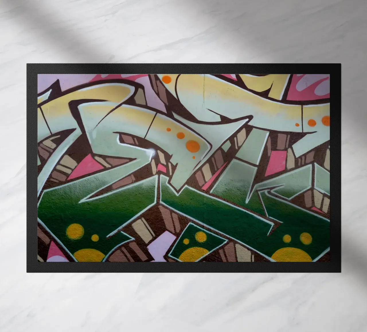 Graffiti E zerbino da Flo Klein