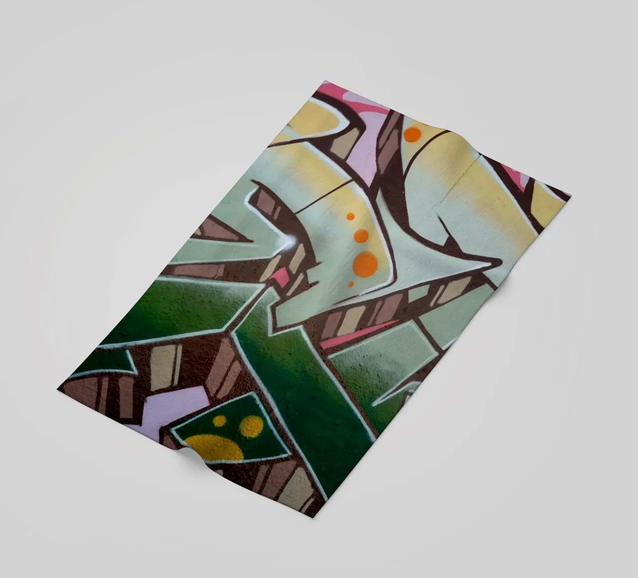 Graffiti E telo mare da Flo Klein