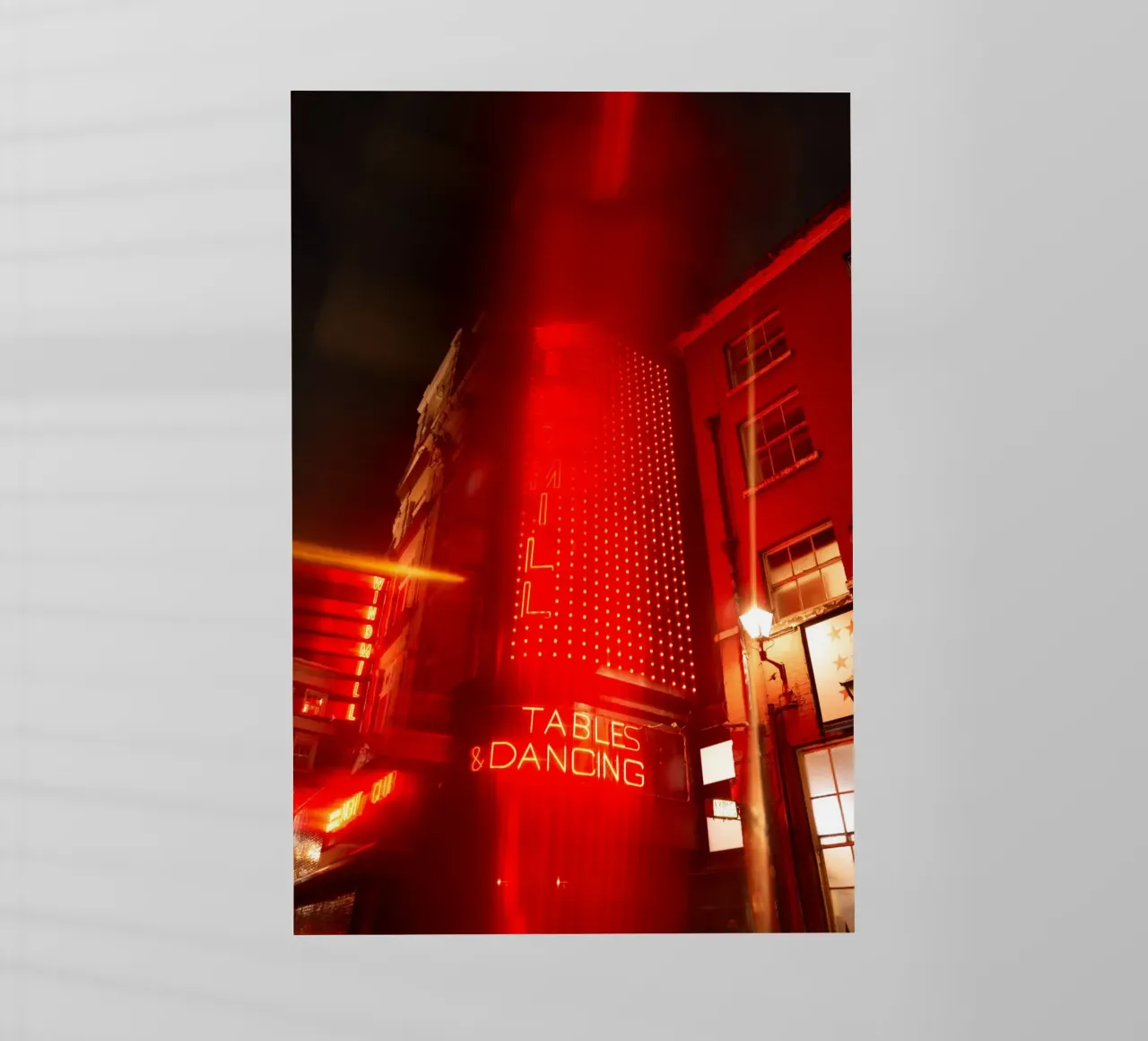 Table Dance pellicola backlit da Flo Klein