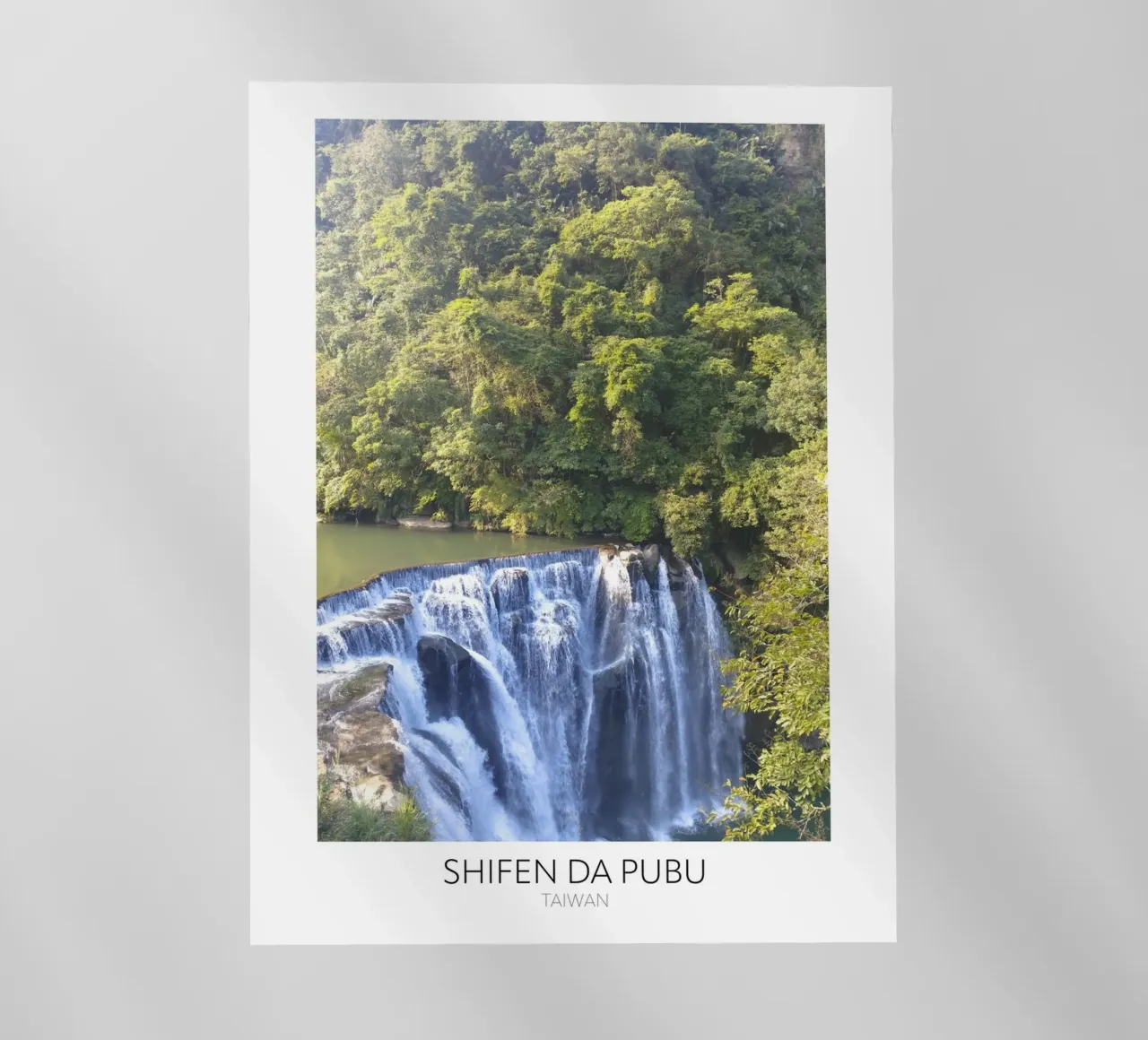 Cascata di Taiwan Shifen pellicola backlit da Wonderland Photography