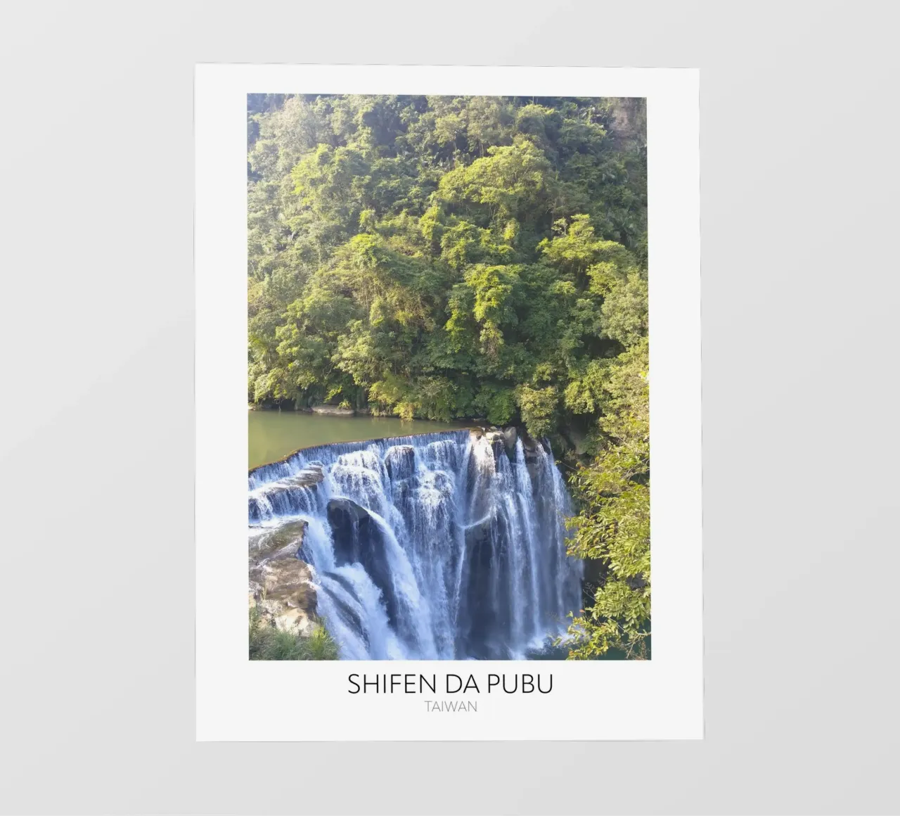 Cascata di Taiwan Shifen pellicola backlit da Wonderland Photography