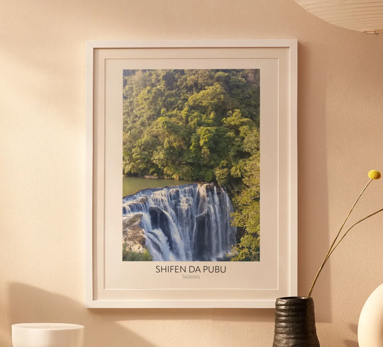 Cascata di Taiwan Shifen poster da Wonderland Photography