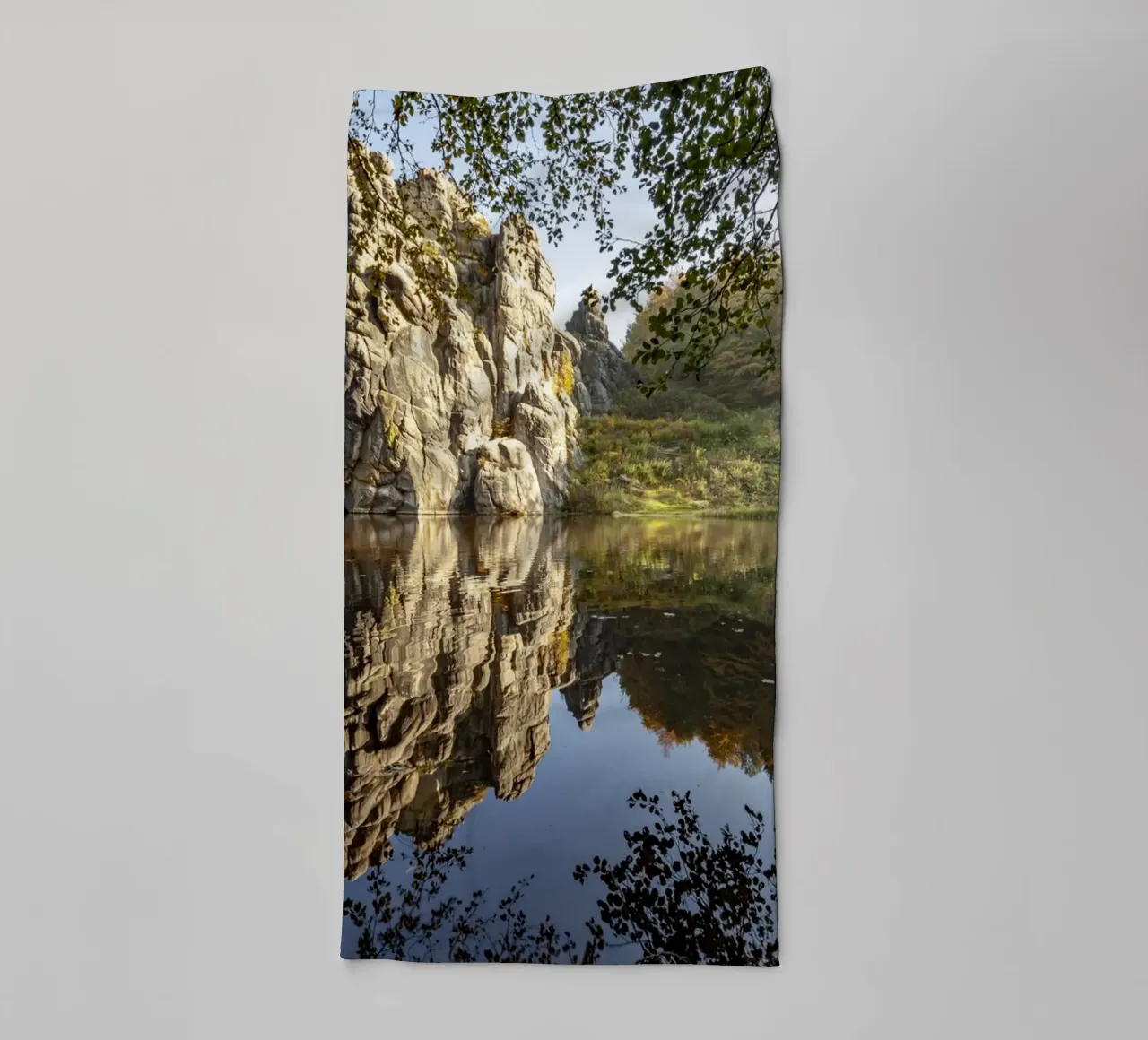 Externsteine asciugamano da bagno da Reisefotografie - Bilder aus aller Welt