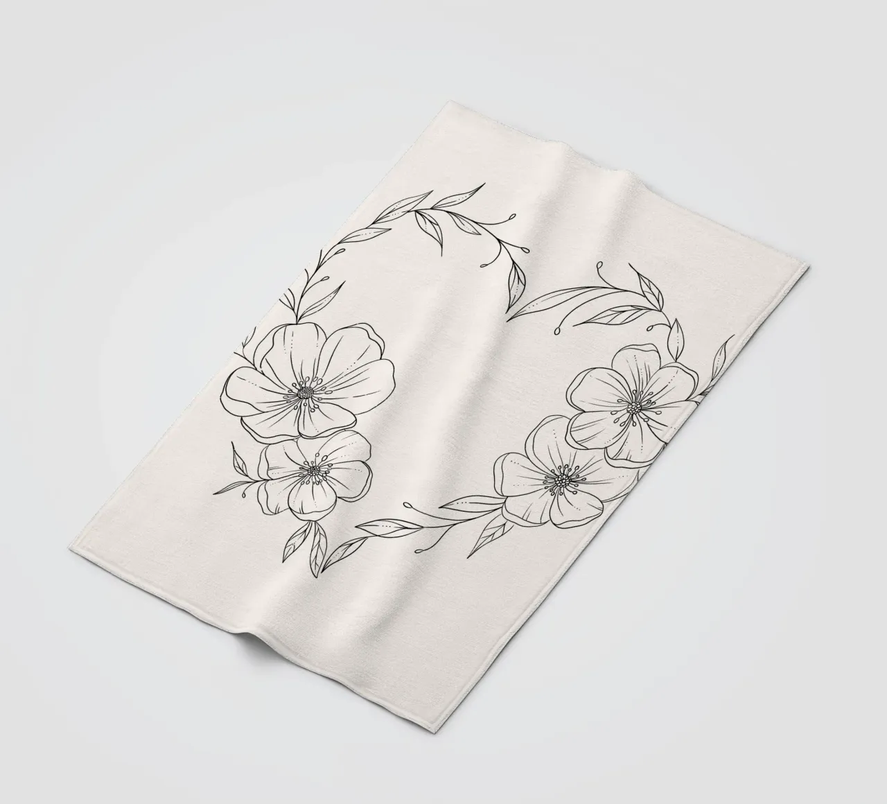 Cuore con fiori e foglie. Romantico coperta in pile da CalliLetters