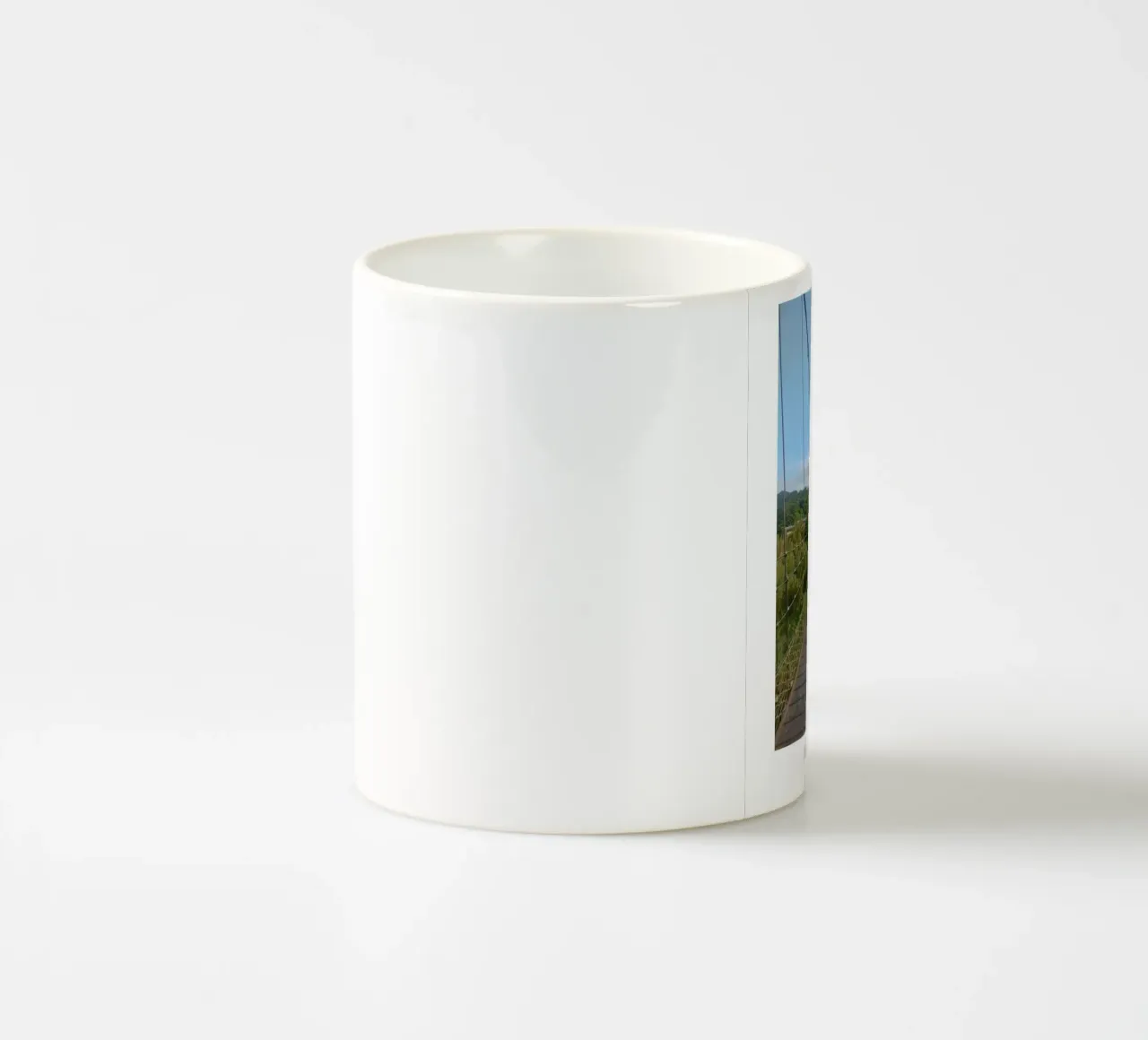 JINGAN BRIDGE, TAIWAN tazza in ceramica da Wonderland Photography