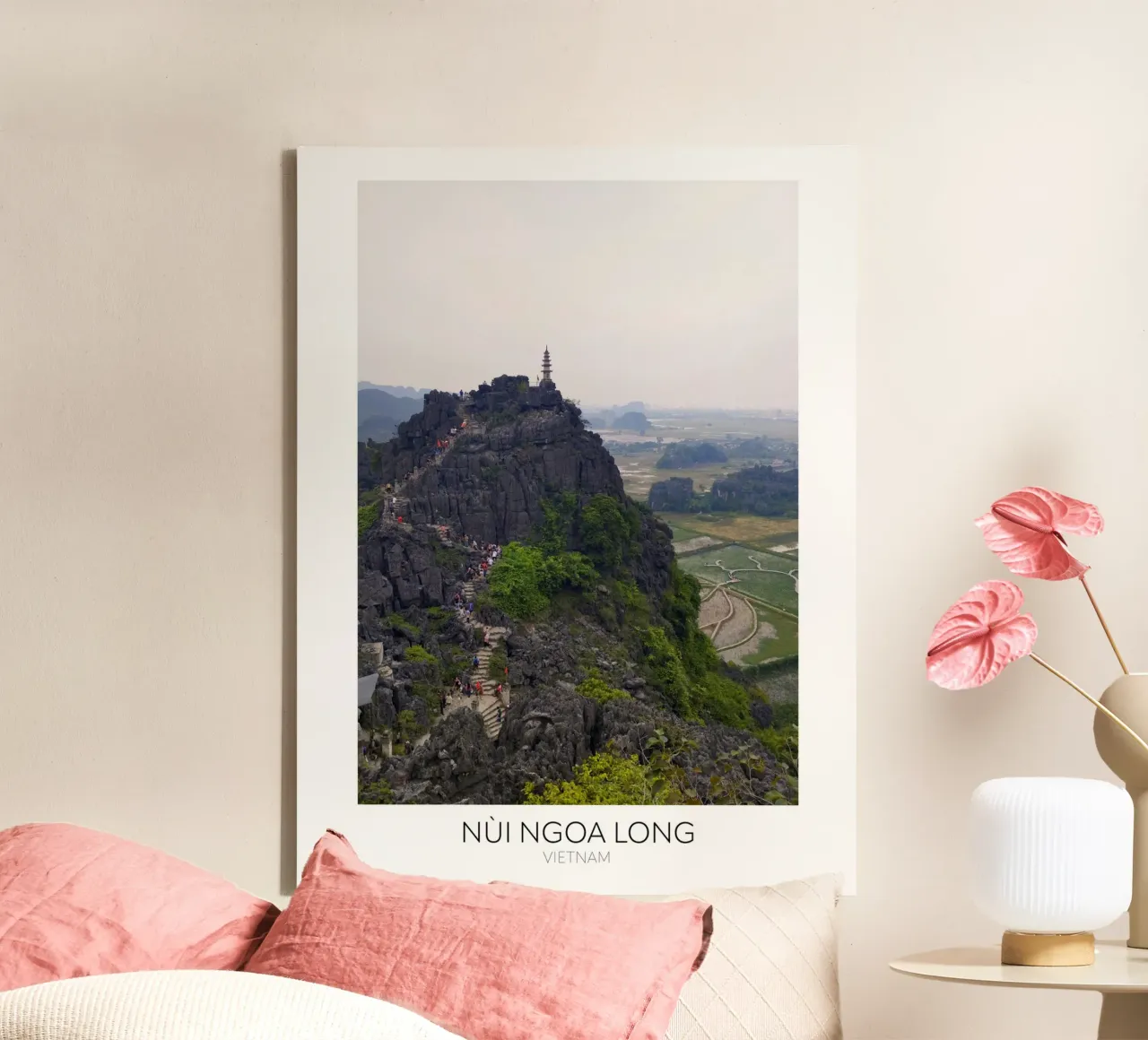LYING DRAGON MOUNTAIN, VIETNAM tela con Cornice a cassetta da Wonderland Photography