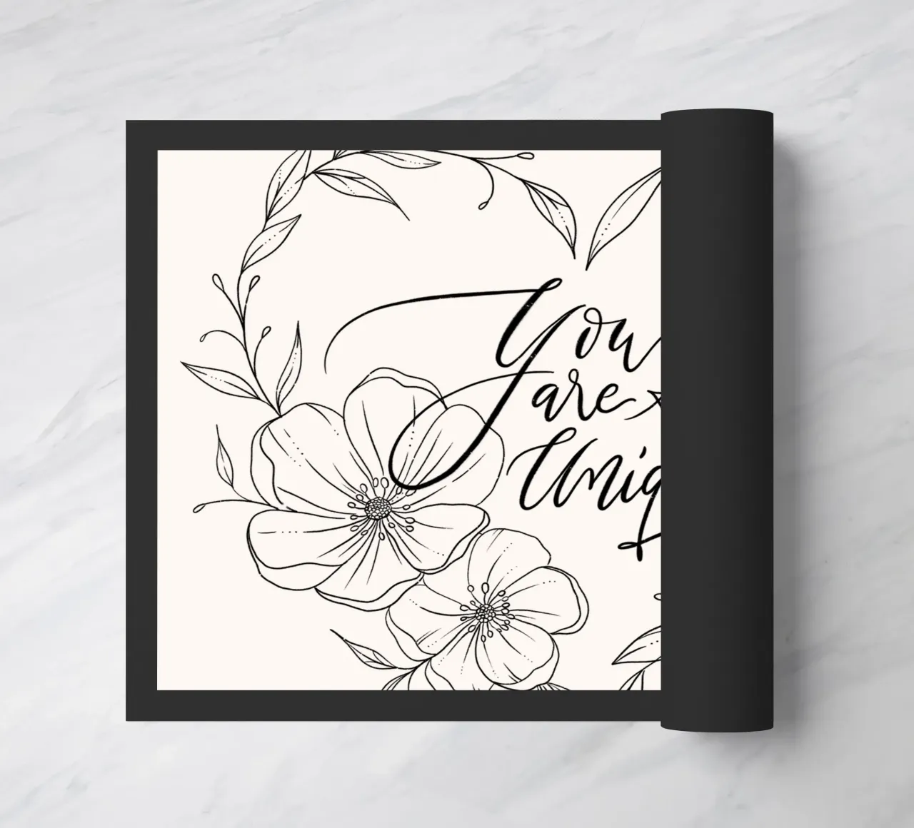 Cuore con fiori e foglie in line art. Dichiarazione d'amore. zerbino da CalliLetters
