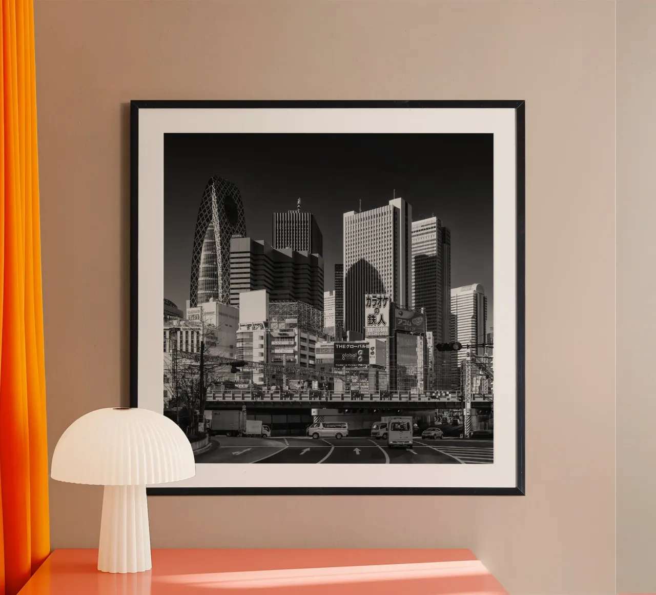 TOKYO 02 poster met aluminium frame van Tom Uhlenberg