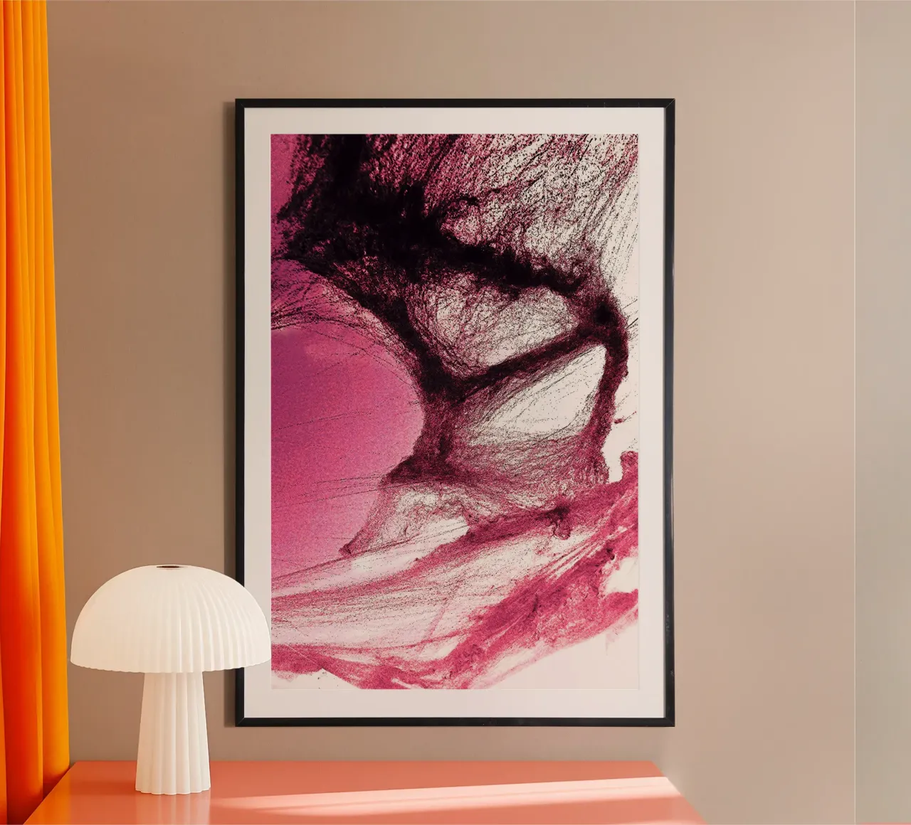 Rosa e nero poster con telaio in plastica da Massimo Frascogna