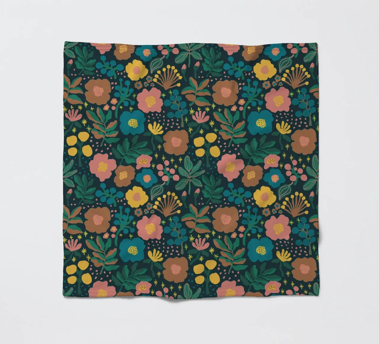 Blooming fleece blanket by GigiRosado