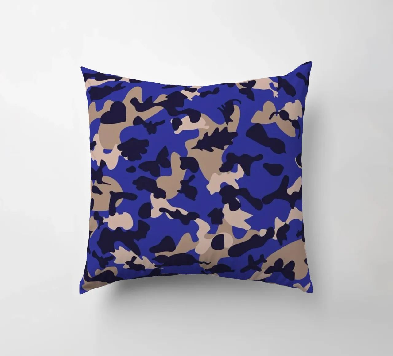 UN/HIDE - Camo Azraq decorative cushion by Arthelps gGmbH