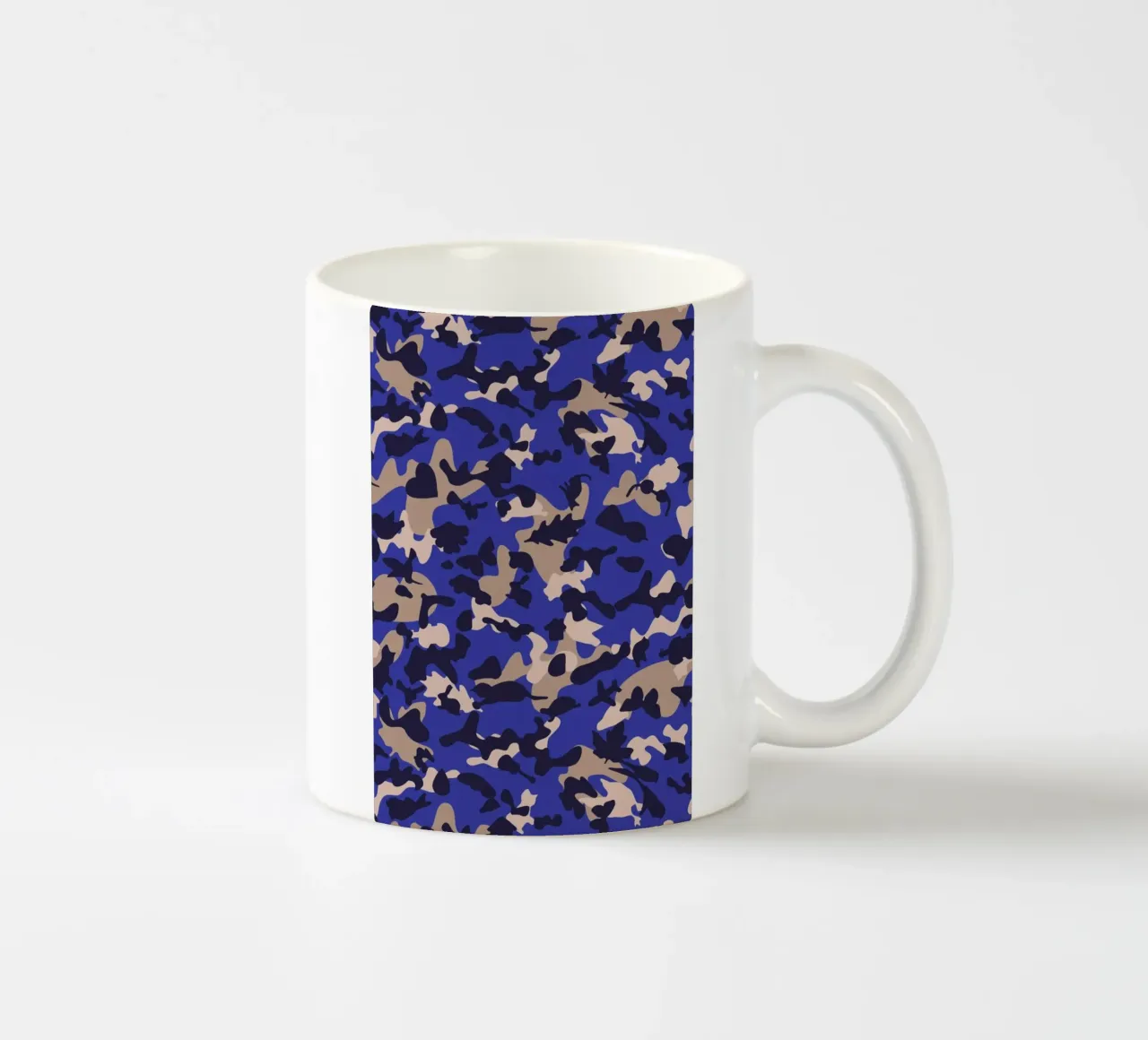 UN/HIDE - Camo Azraq mug en céramique de Arthelps gGmbH