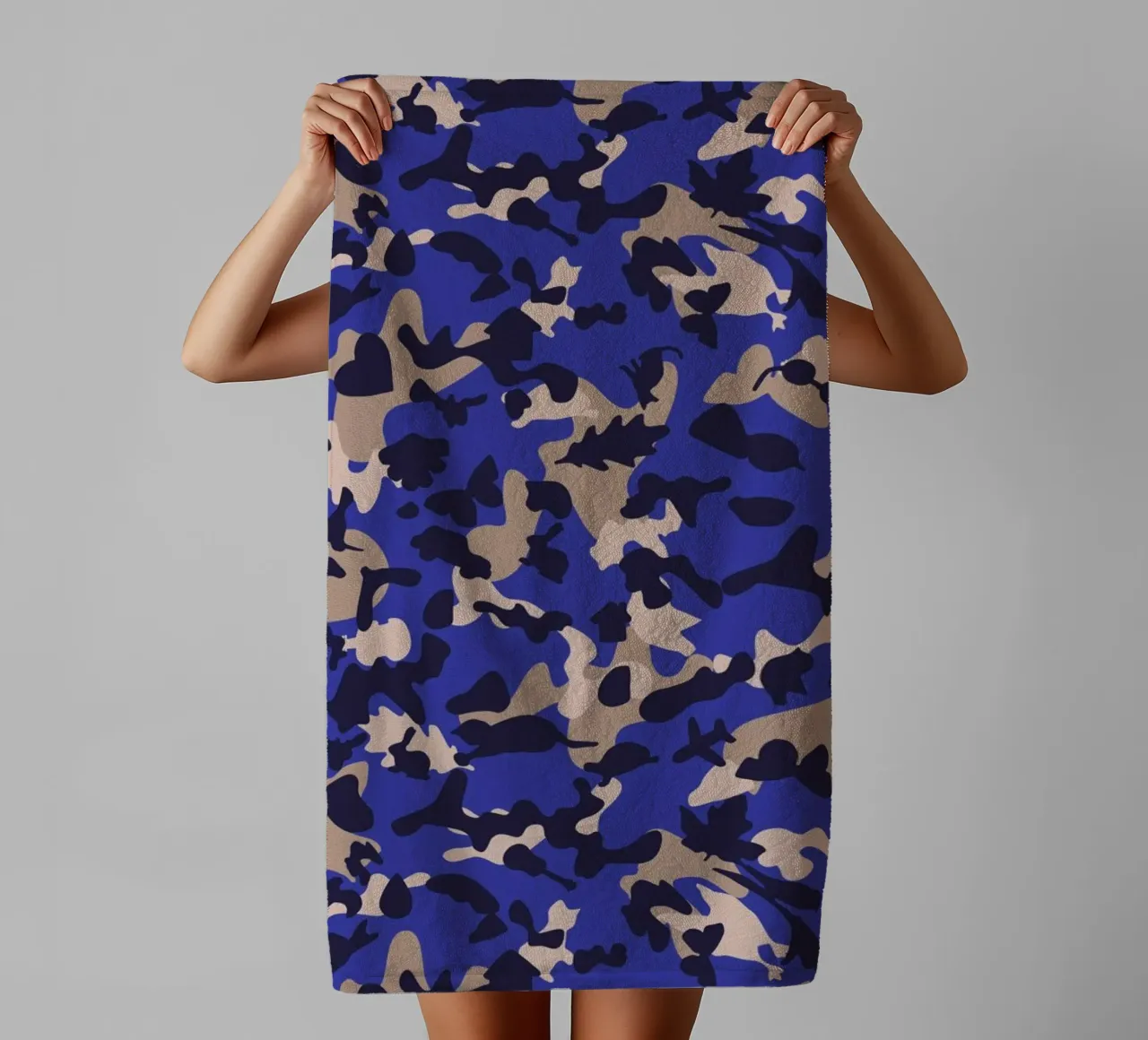 UN/HIDE - Camo Azraq asciugamano da bagno da Arthelps gGmbH