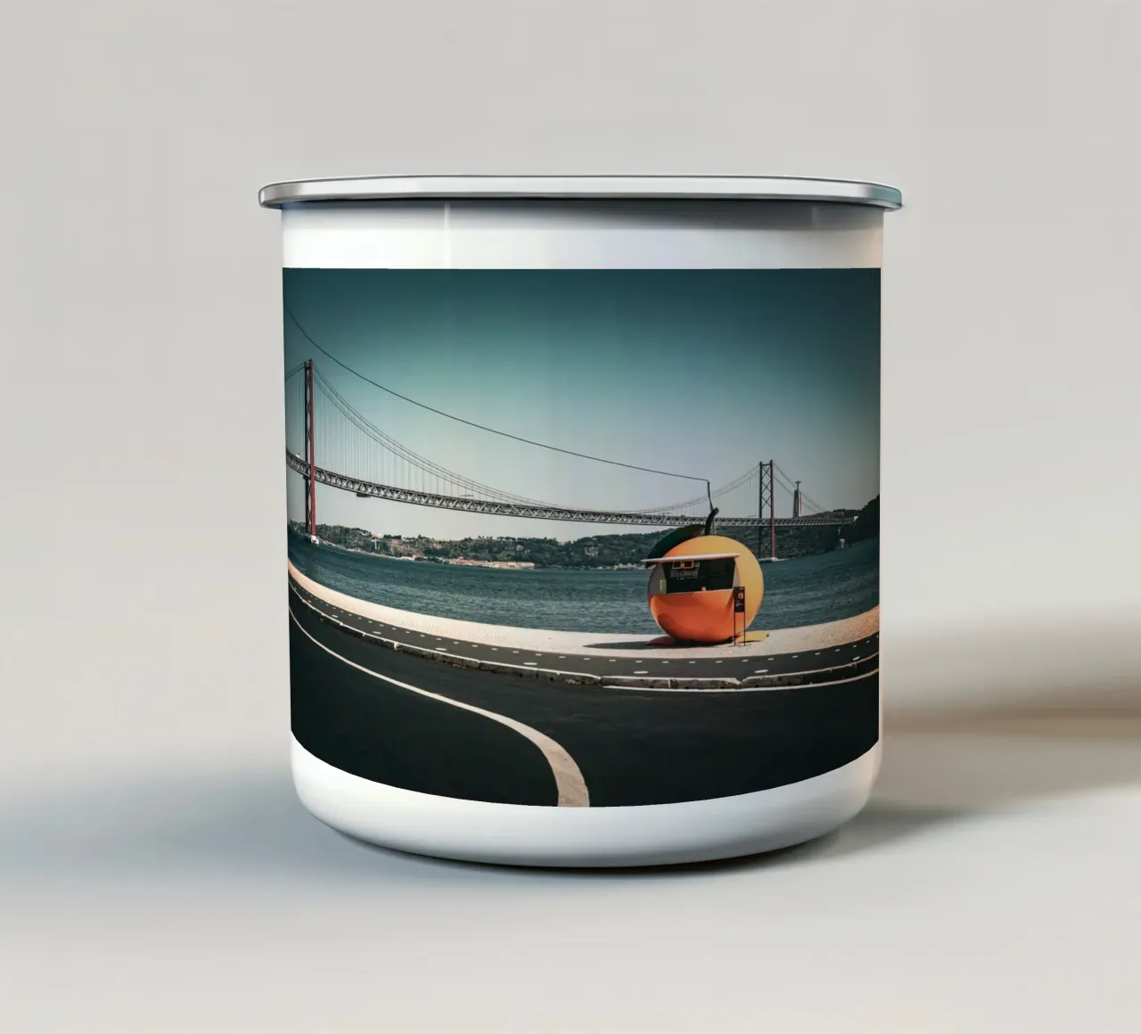 Lisabon Orange tazza in smalto da Flo Klein