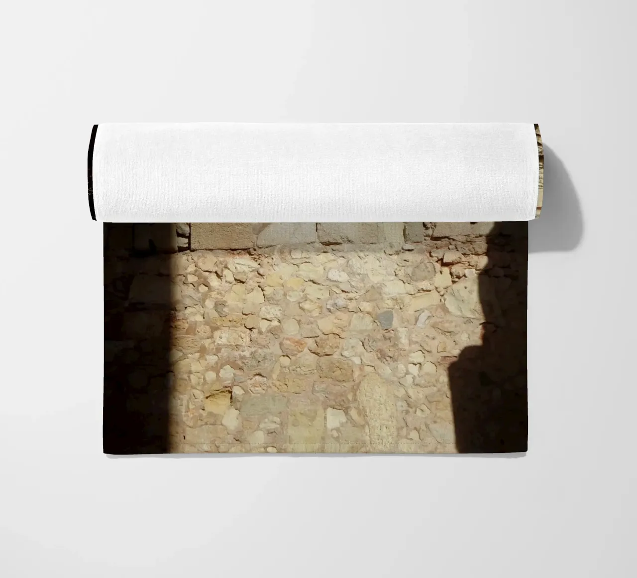 La finestra product.type.towel-beach common.byCreator Massimo Frascogna