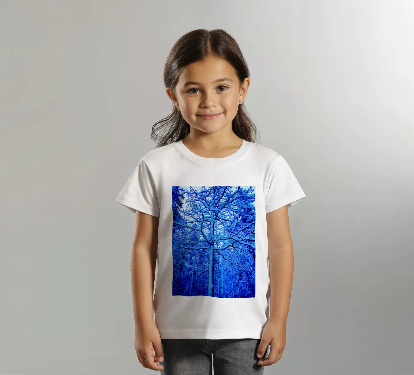 Winterbaum Kinder T-Shirt von Massimo Frascogna