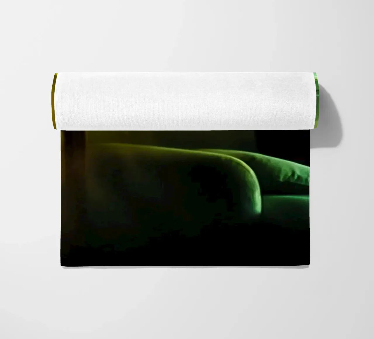 Riflessi astratti in un'atmosfera dorata telo mare da Le Flou