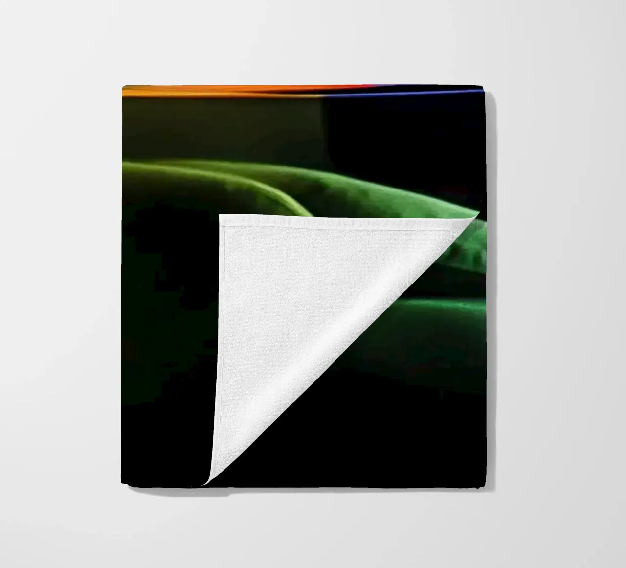 Riflessi astratti in un'atmosfera dorata telo mare da Le Flou