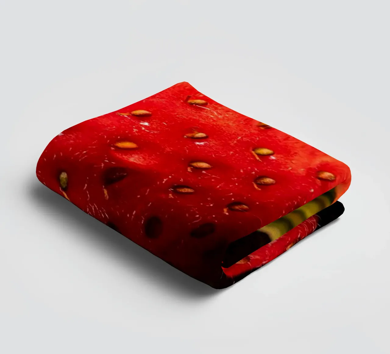 Strawberries against a black background towel by Marcus Beckert | Fotografie
