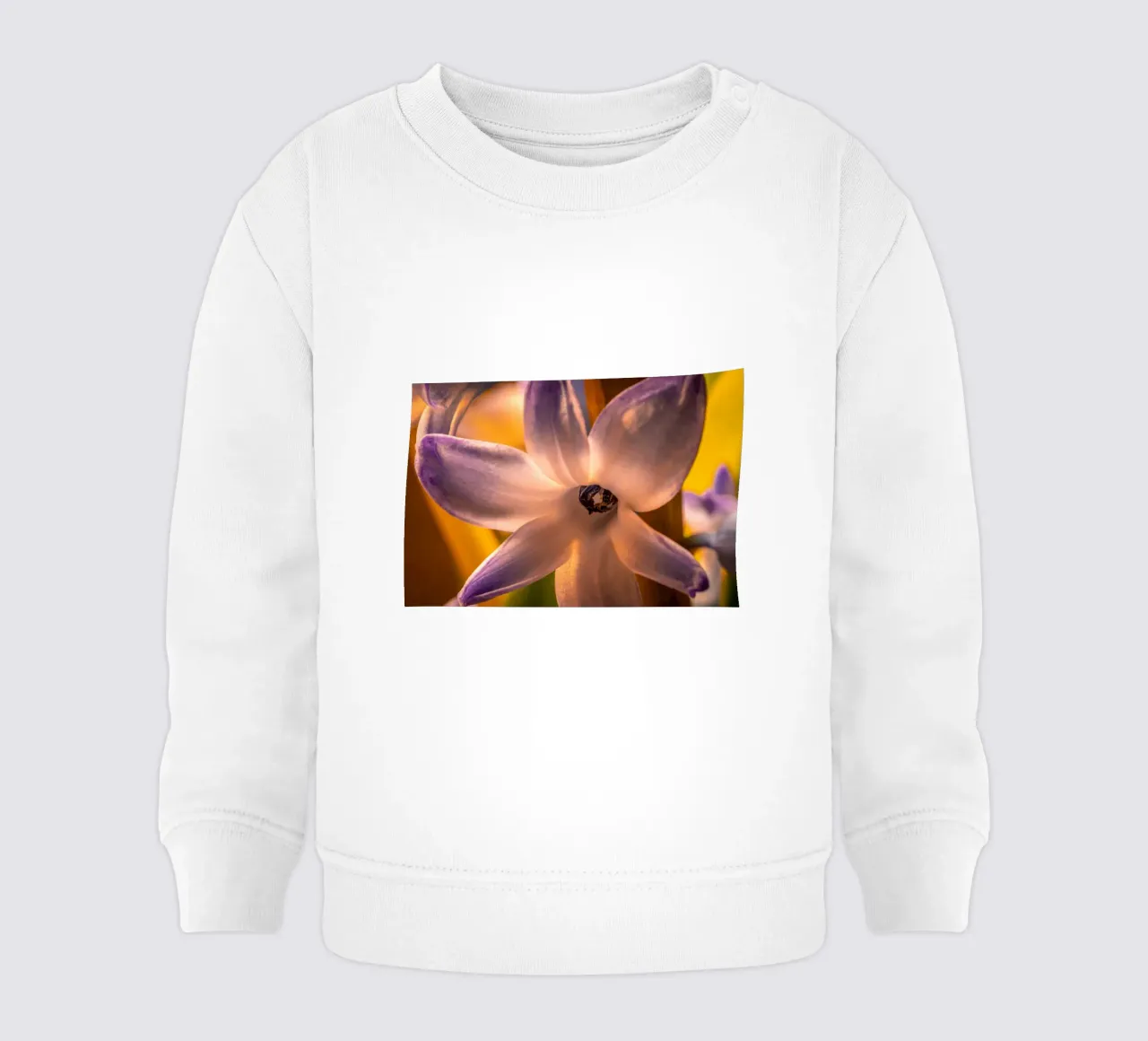 Blaue Hyazinthe in Nahaufnahme Baby Sweatshirt von Marcus Beckert | Fotografie