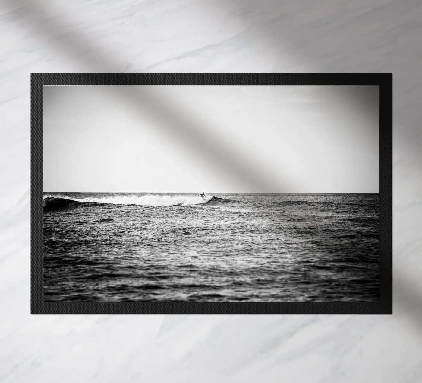 Surfer Fußmatte von Flo Klein Gallery