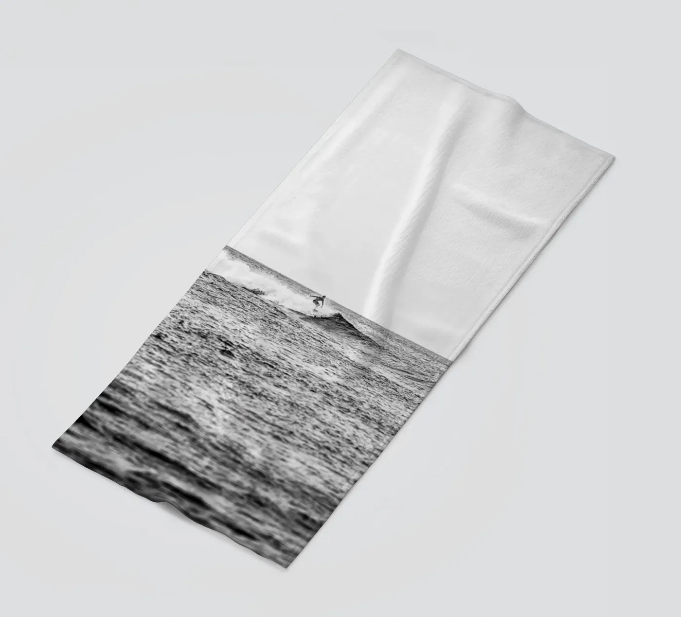 Surfer strandhanddoek van Flo Klein Gallery