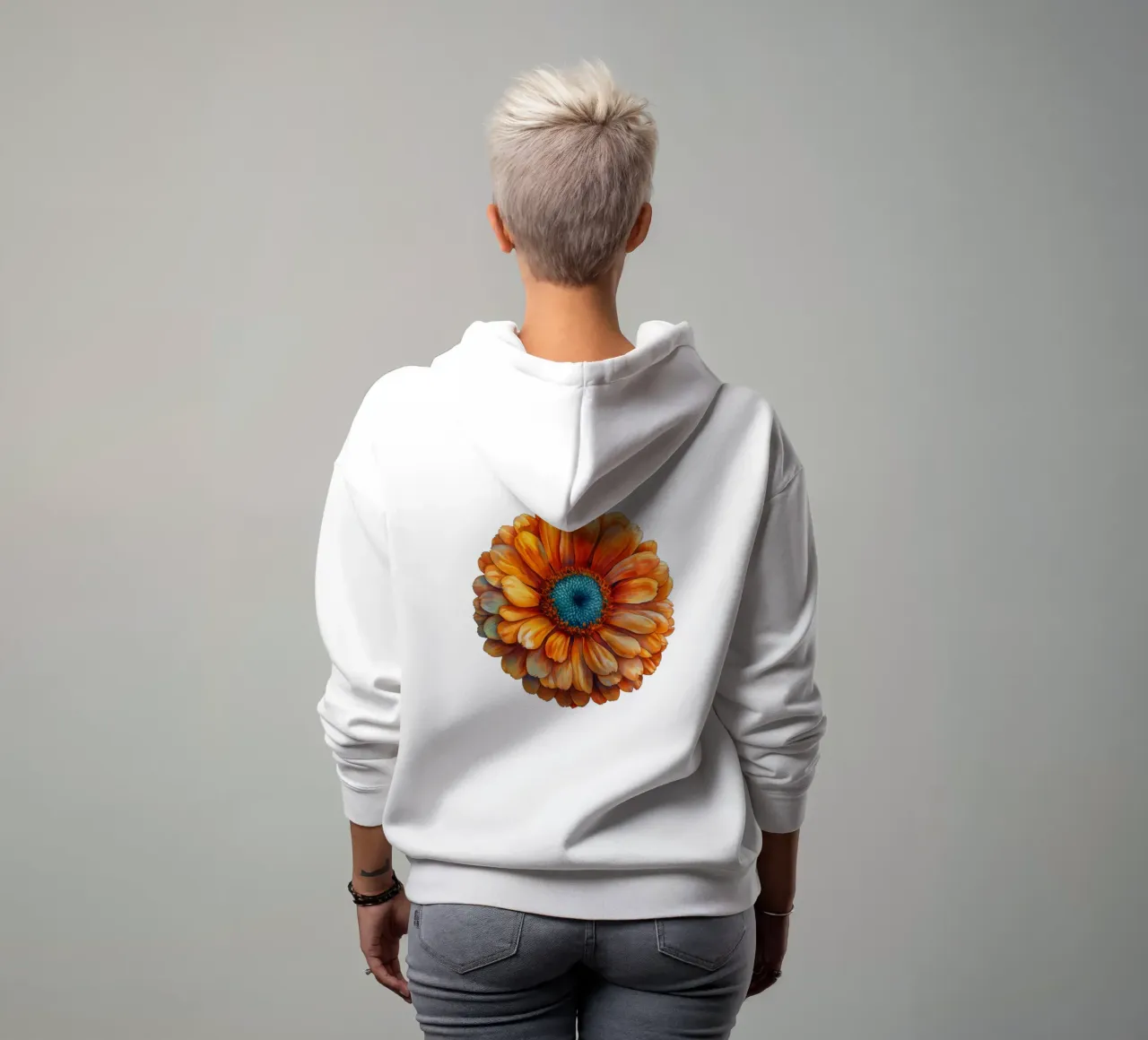 Flor de caléndula 2 sudadera con capucha de Bold Blooms