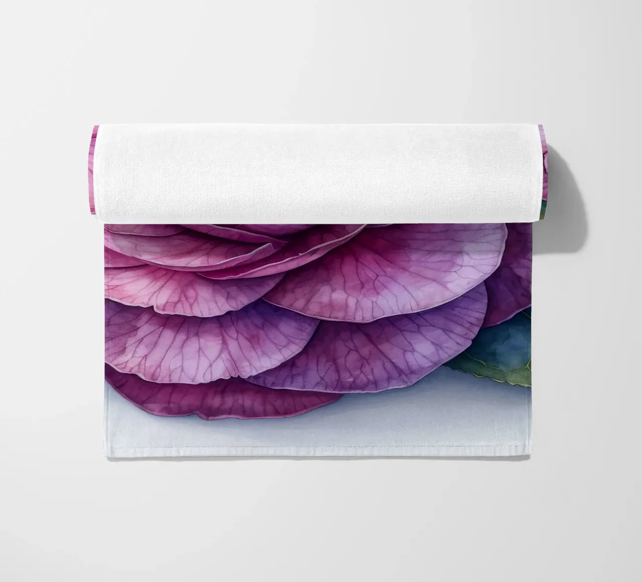Fiore di camelia 2 telo mare da Bold Blooms