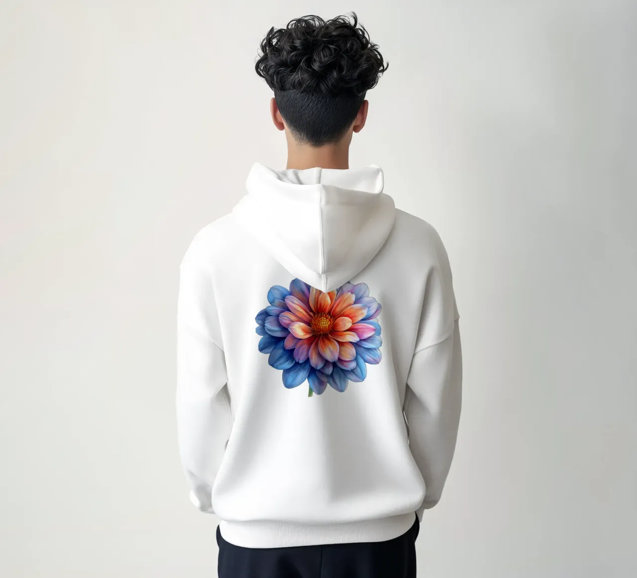 Fiore di crisantemo 4 felpa con cappuccio da Bold Blooms