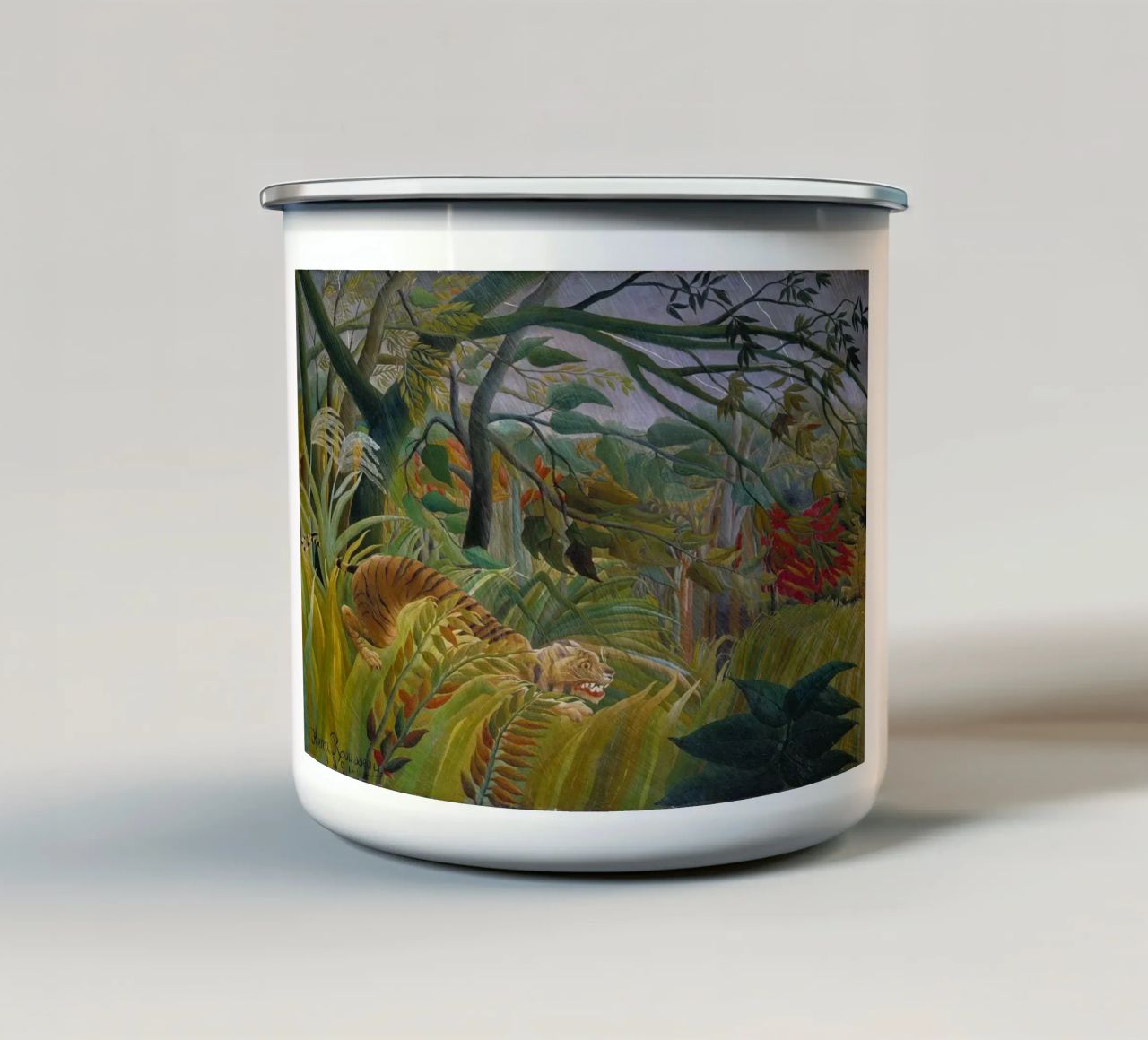 Una tigre in una tempesta tropicale - Henri Rousseau tazza in smalto da Timeless Artworks