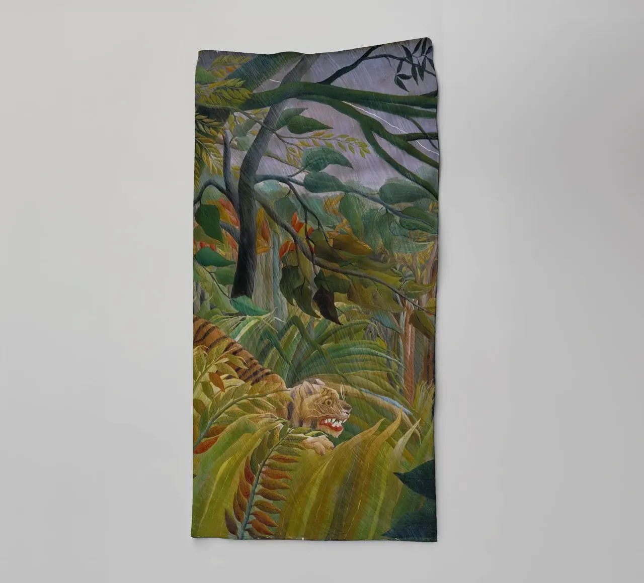 Tigre dans une tempête tropicale - Henri Rousseau serviette de bain de Timeless Artworks