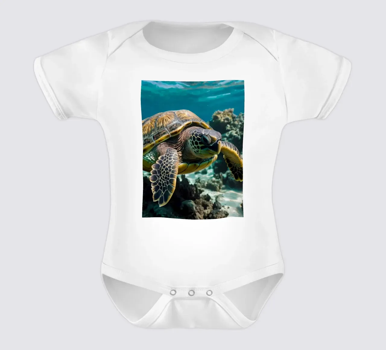 Zeeschildpad glijdt door levendig koraalrif in kristal babyrompertje korte mouwen van DesignDoodle