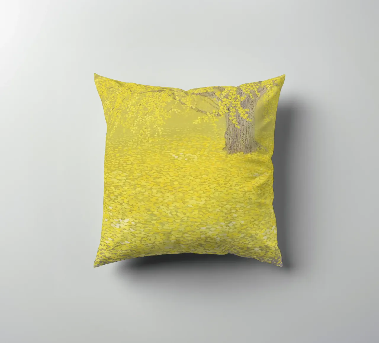Reverberation of Yellow decorative cushion by Noji-Mikiko