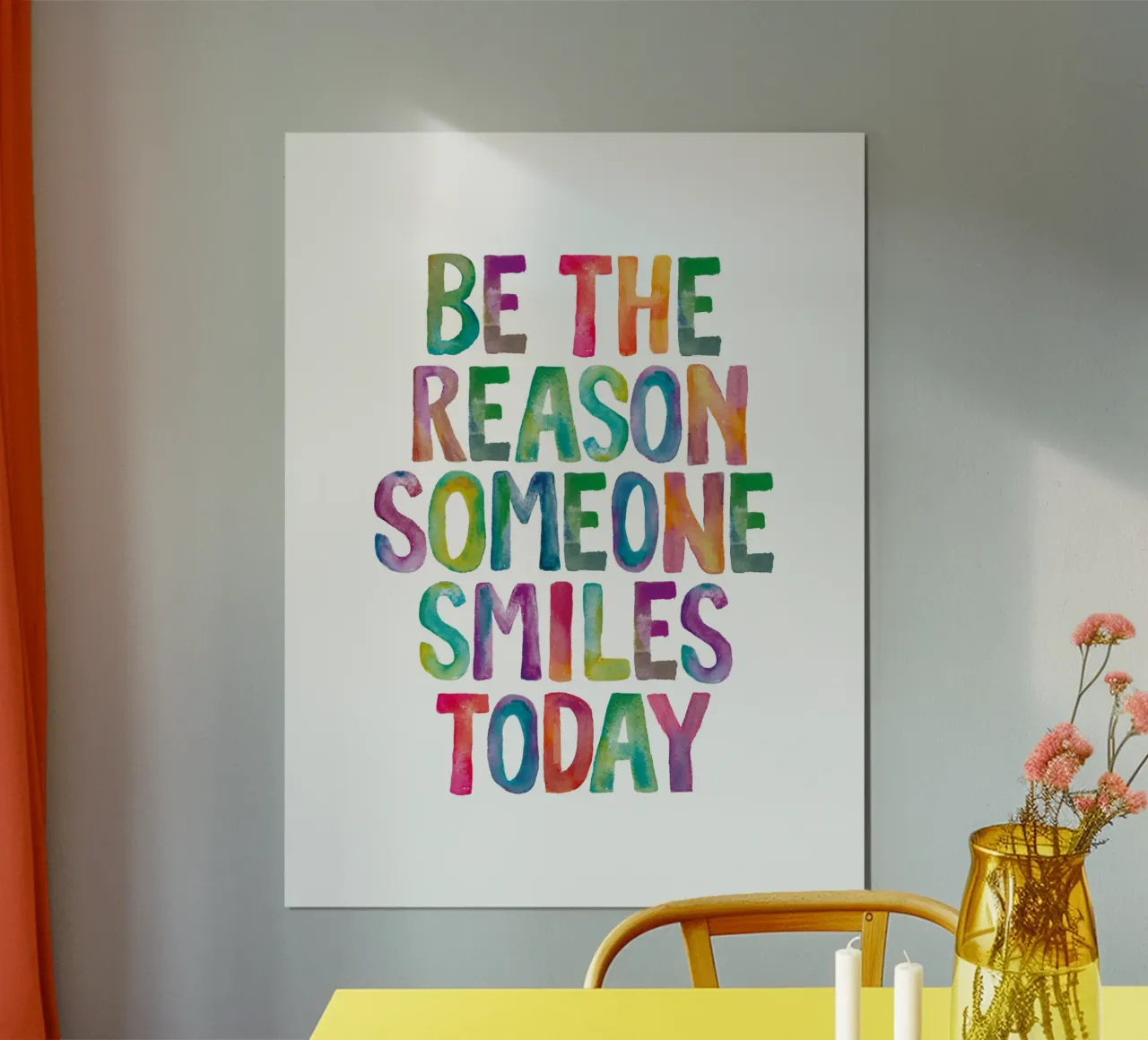Sii il motivo per cui qualcuno sorride oggi Tipografia arcobaleno poster con telaio in legno da THE MOTIVATED TYPE