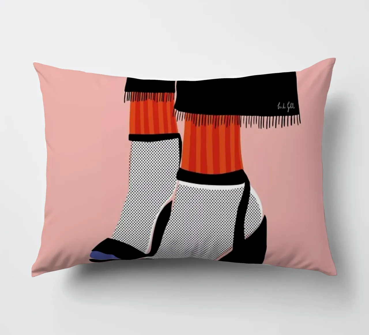 Socks and Heel cuscino da Linda Gobeta