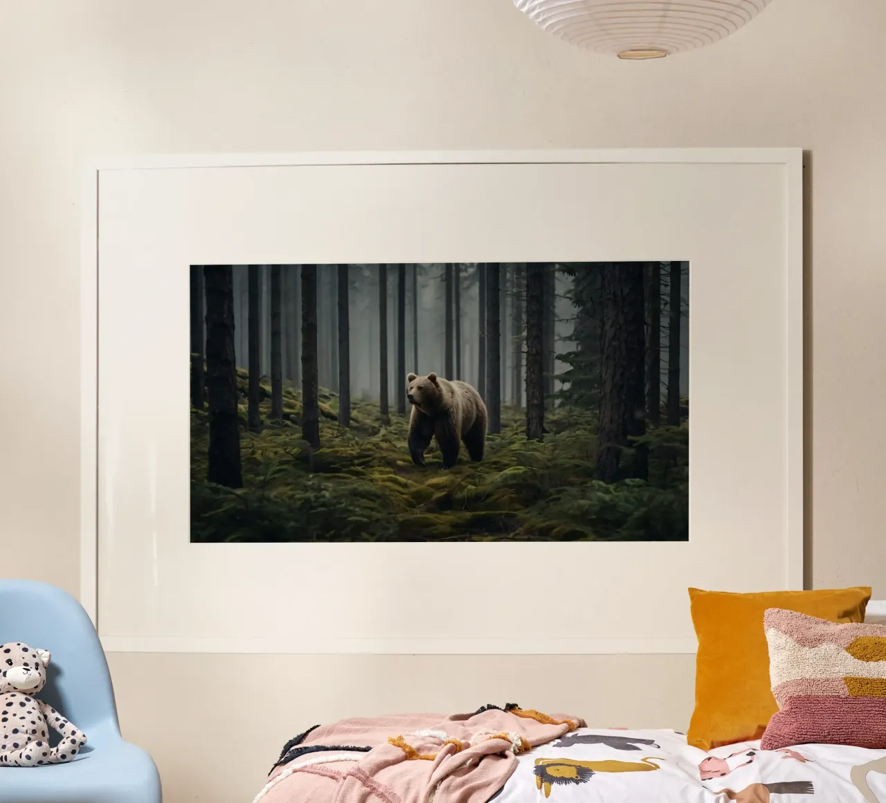 Ours brun majestueux errant dans une forêt brumeuse à l'aube hahnemühle de DesignDoodle