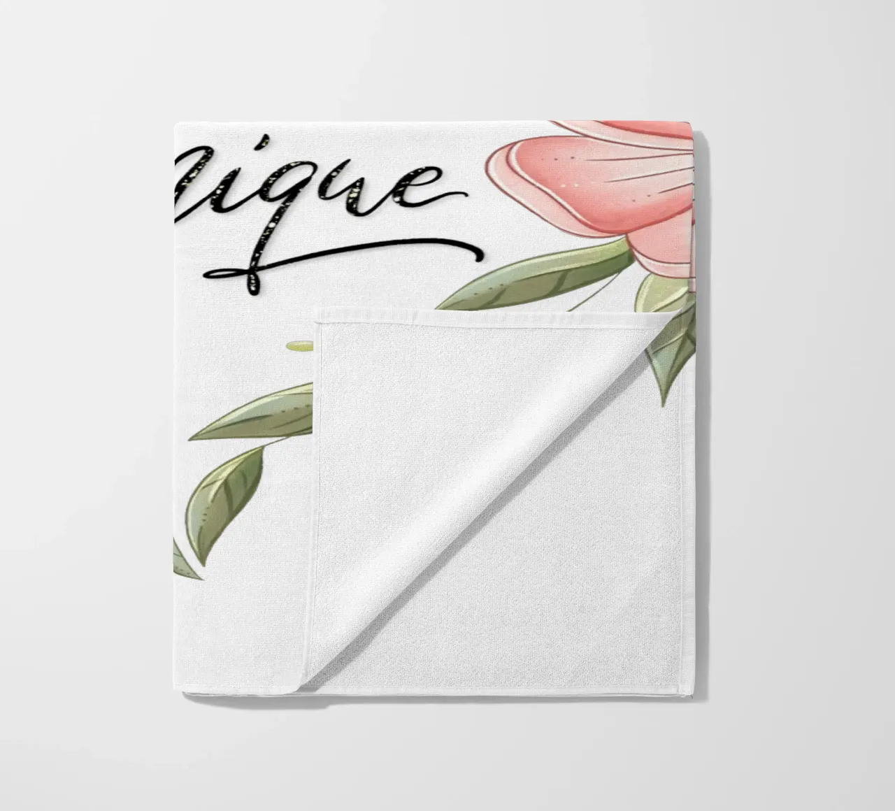 Cuore floreale e dichiarazione d'amore e di apprezzamento. Unico telo mare da CalliLetters