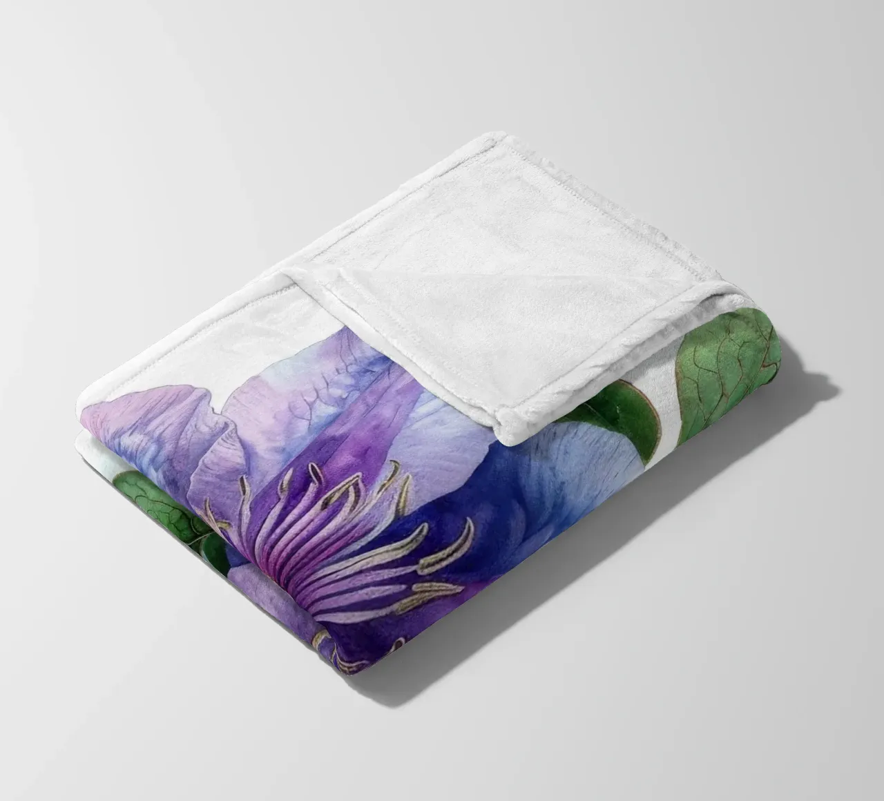 Fiore di clematide 1 coperta in pile da Bold Blooms